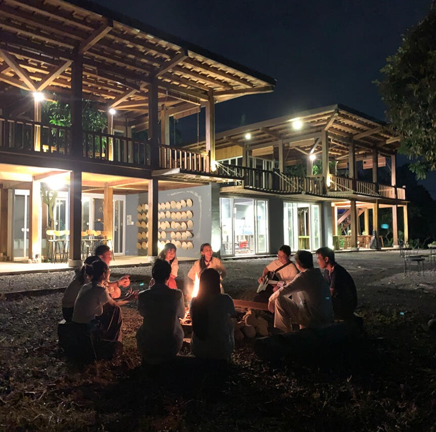 Bạn đều được welcome